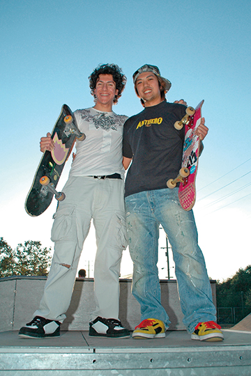 スケートパークで伊藤さんと友達
