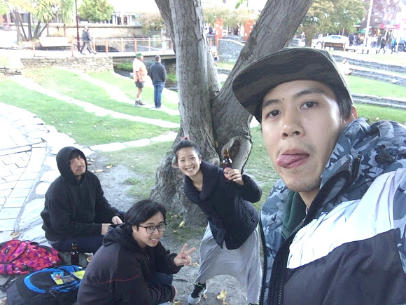 公園によく集まっていたタイ人のクラスメイト
