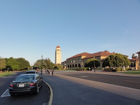 スタンフォード大学