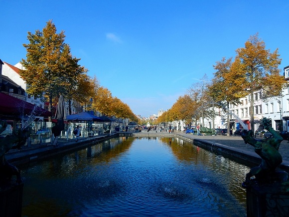 リュッセルの街を流れる川