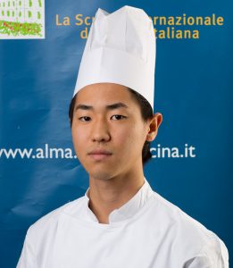 大学を中退して好きな料理の道へ